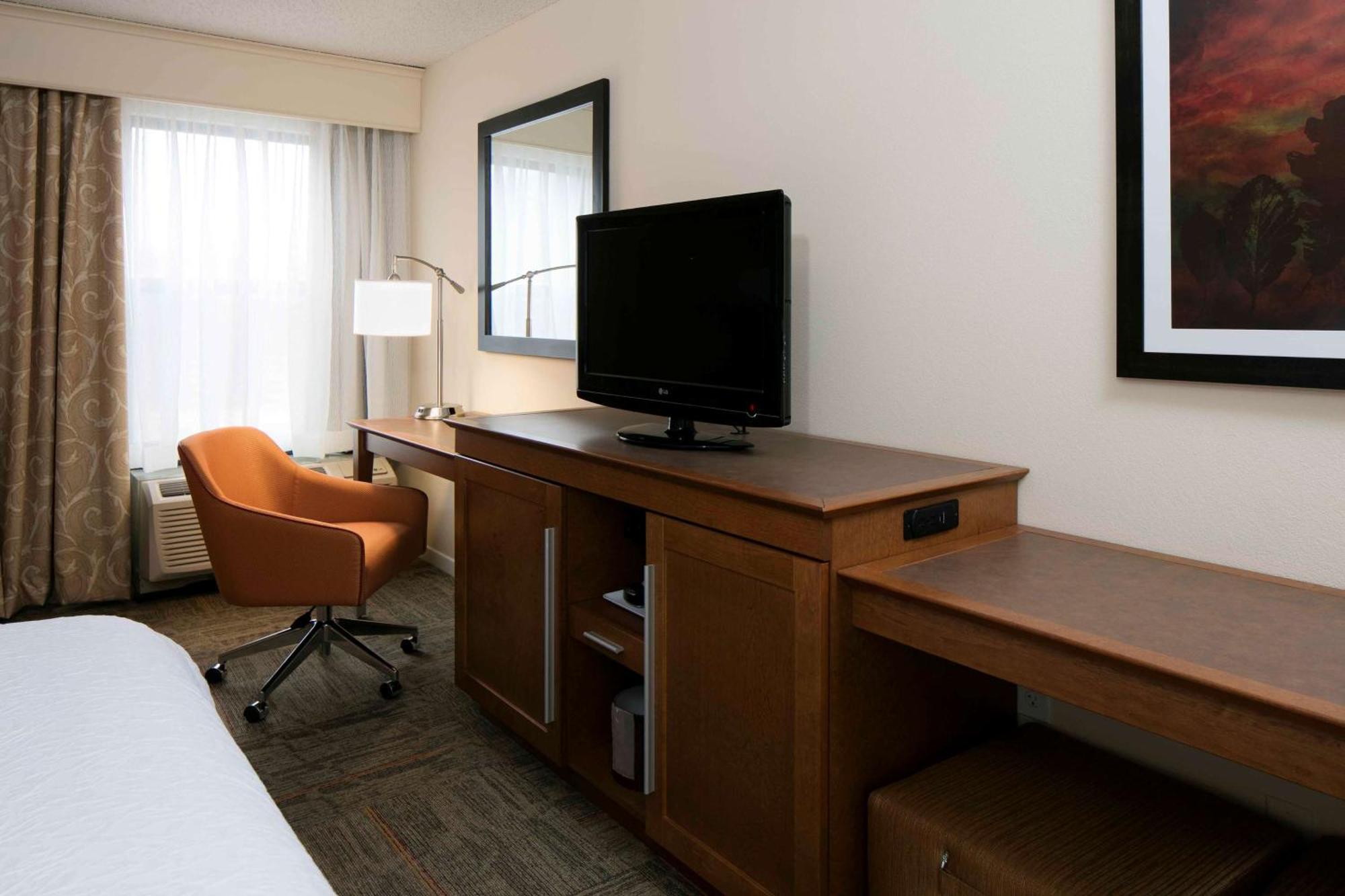 Hampton Inn Kansas City/Shawnee Mission Экстерьер фото